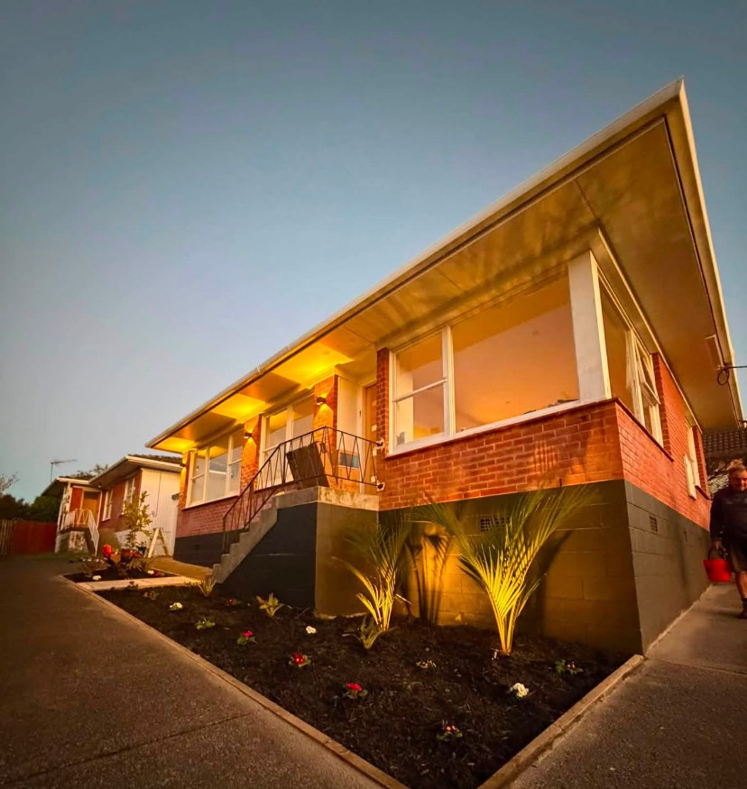 Planting & garden lighting